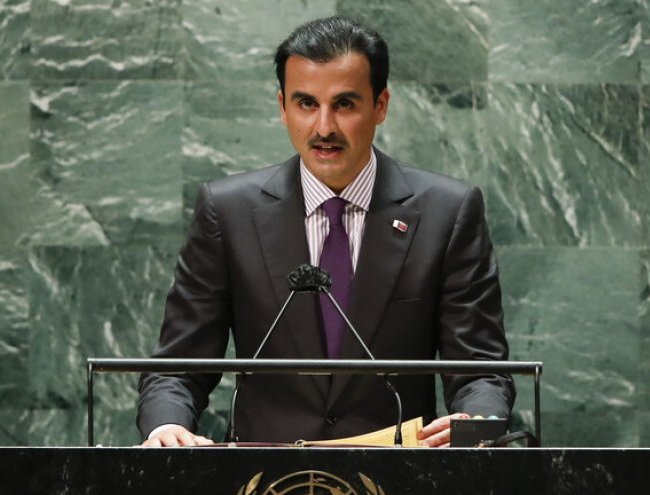 أمير قطر يطالب المجتمع الدولي بعدم مقاطعة "طالبان"