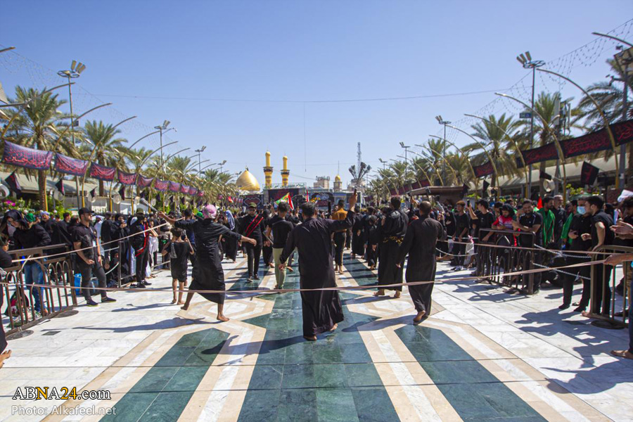 تقرير مصور/ توافد مواكب عزاء الزنجيل بين الحرمين مع اقتراب أربعينية الامام الحسين (ع)