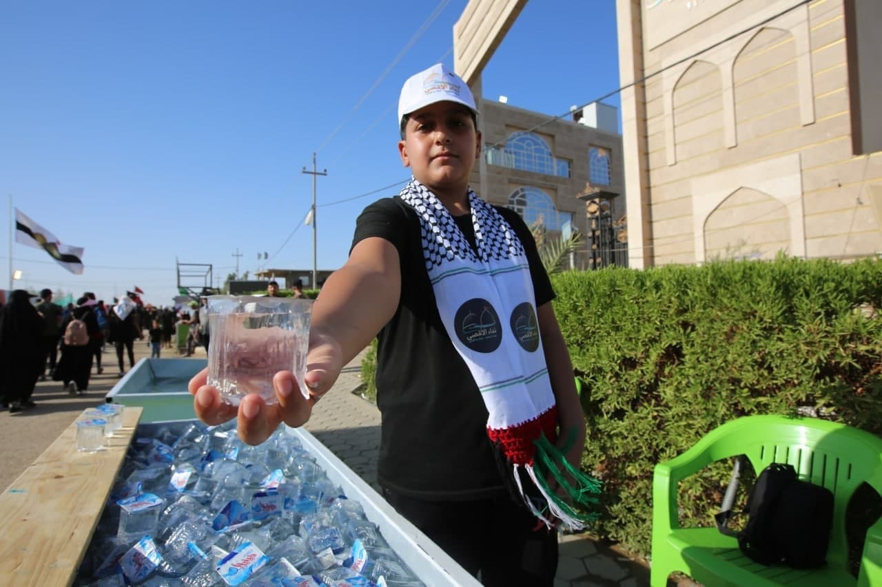 "نداء الاقصى" موكب فلسطيني ينصب لاول مرة .. جئنا لنخدم زوار أبي عبد الله الحسين+(مصور)