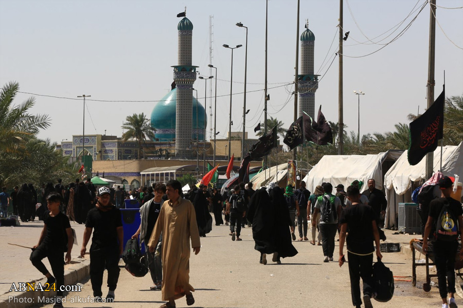 تصویری رپورٹ/ مسجد کوفہ میں زائرین اربعین کا ہجوم