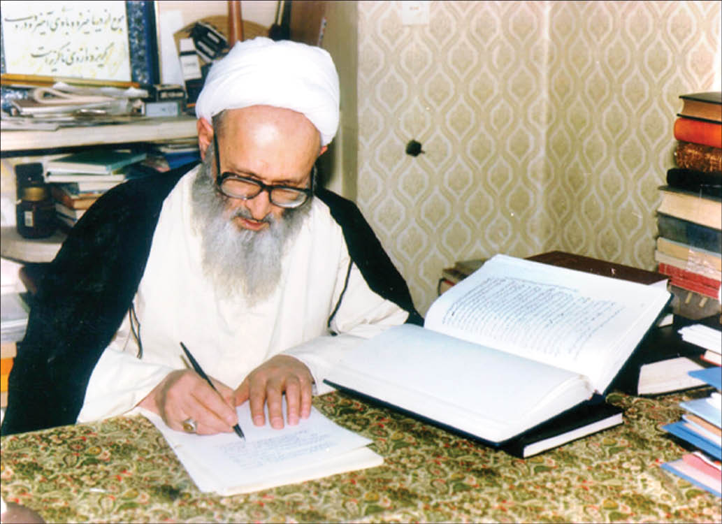 Allameh Hasanzadeh Amoli passes away at age of 93