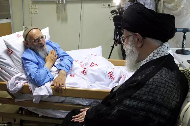 Imam Khamenei condoles demise of Ayatollah Hassanzadeh Amoli