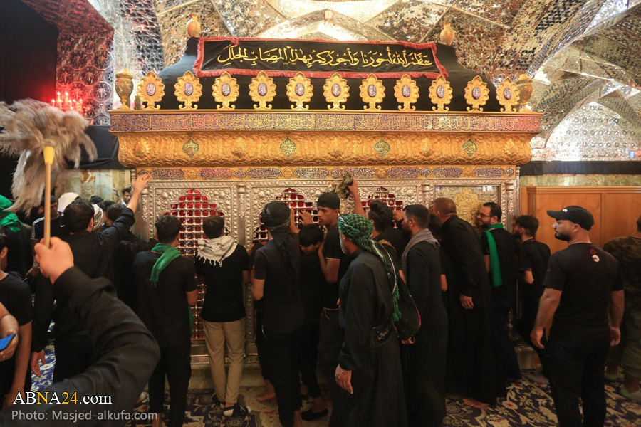 Photos: Presence of Arbaeen pilgrims in mosque, shrine of Hazrat Muslim ibn Aqil (a.s.)