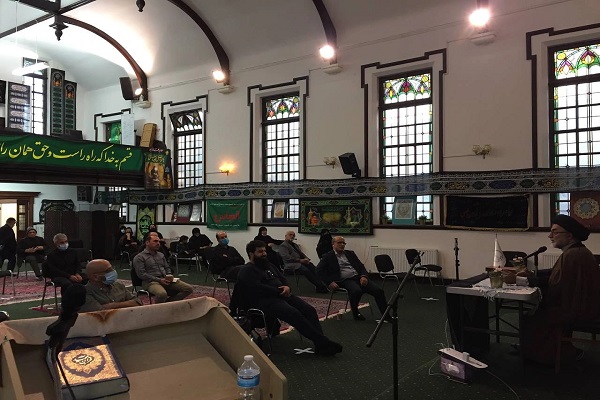 在伊斯兰学生协会的努力下，伊玛目侯赛因殉难四十日仪式在伦敦举行
