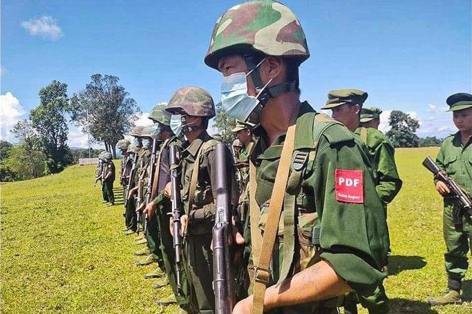  တိုက္ပြဲဝင္ရန္ အသင့္ျဖစ္ေန‌ၿပီဟု ပူတာအို-PDF ေၾကညာ