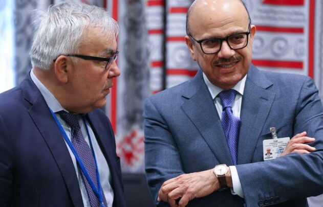 وزير خارجية حكومة ولي العهد الخليفي يجتمع برئيس وزراء الكيان الصهيوني