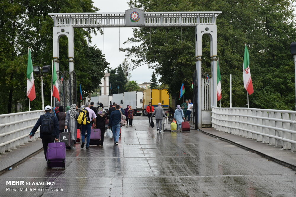 Иран октјабрын 23-дән гуру сәрһәдләрини ачыр
