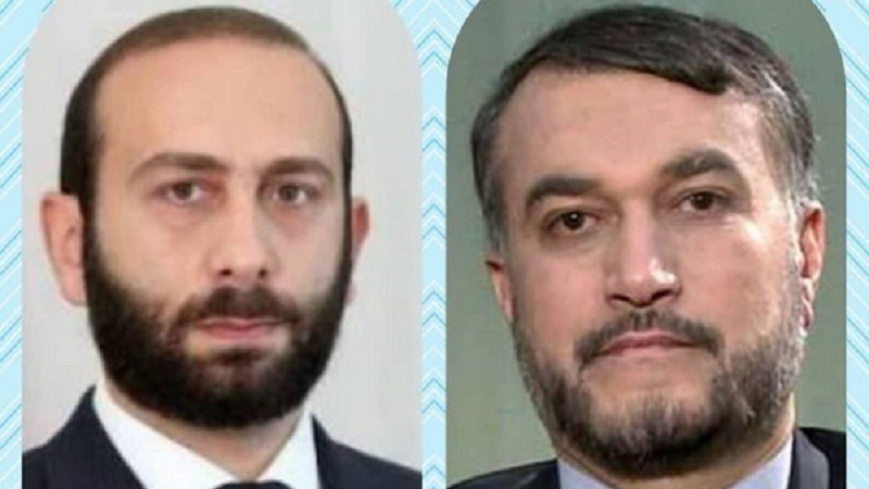 Iran, il ministro degli Esteri armeno a Teheran
