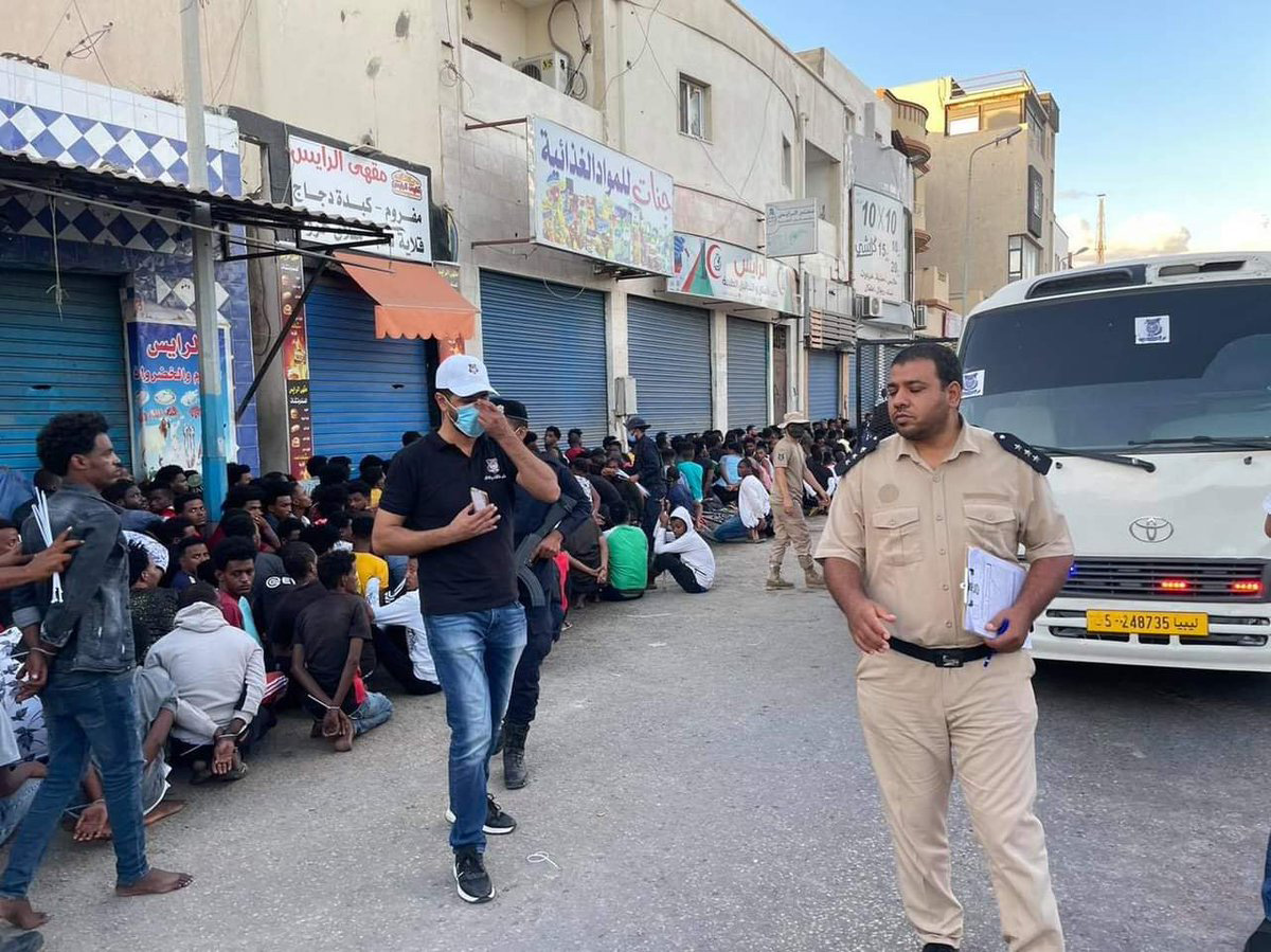 ​Libya: Ana Tsare Da Bakin Haure Da 'Yan Gudun Hijira Kimani 5,000 A Kasar