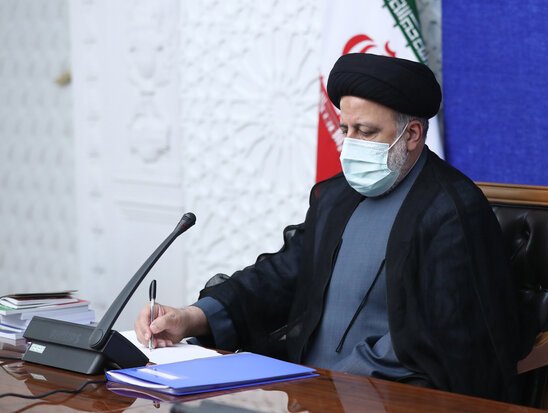 الرئيس الايراني ينعى وفاة زوجة الإمام موسى الصدر
