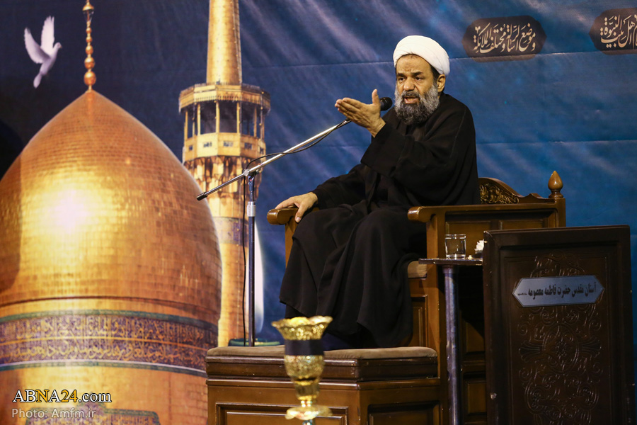تقرير مصور/ مجلس عزاء في حرم السيدة المعصومة (ع) بمناسبة استشهاد الامام الرضا (ع)