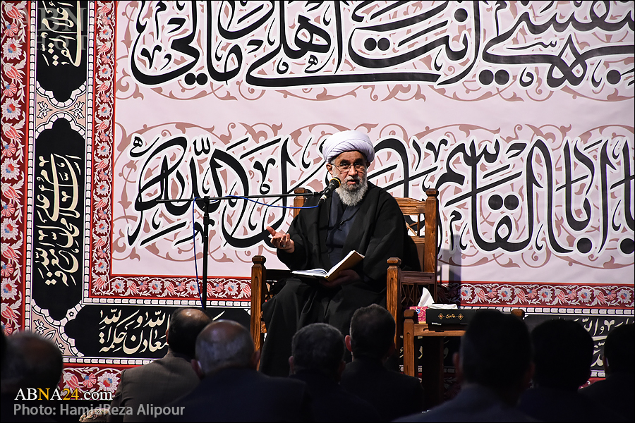 تقرير مصور/ مجلس عزاء بذكرى استشهاد الامام الرضا (ع) في مدينة "رشت"