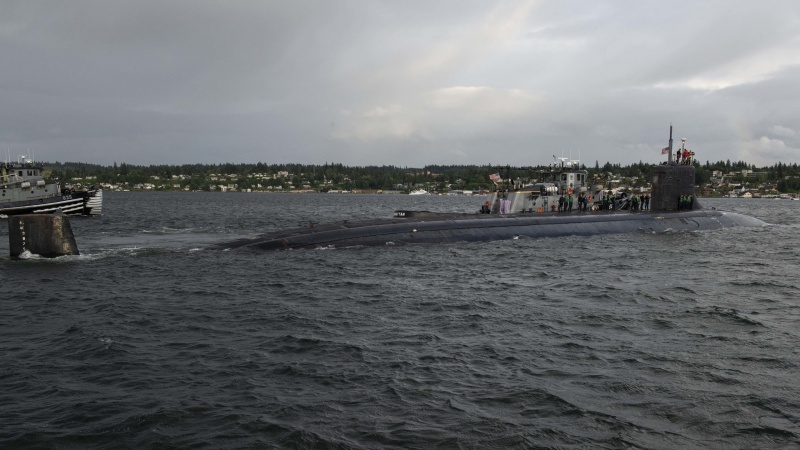 南シナ海で衝突事故の米原潜が、グアムに到着