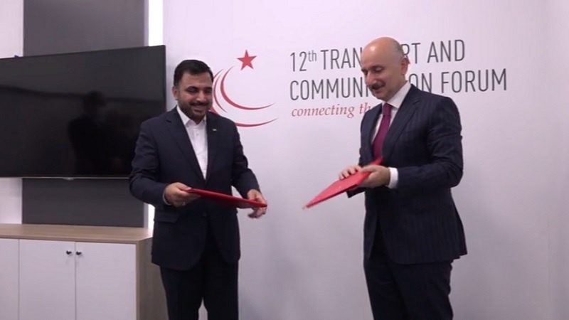 İran ve Türkiye İletişim Bakanları görüştü