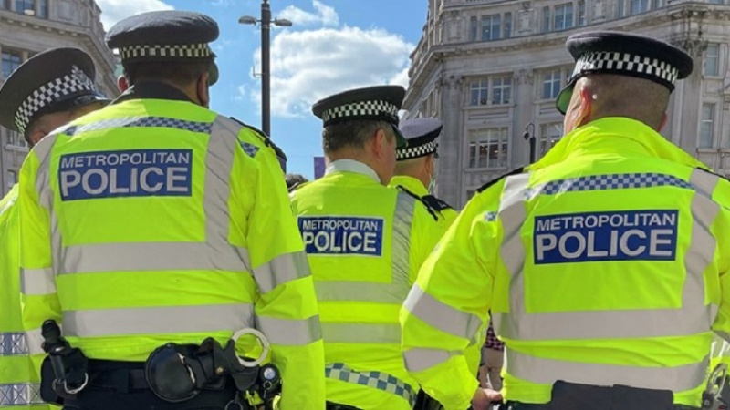 英警察官２０００人が性的暴行の疑いで告発
