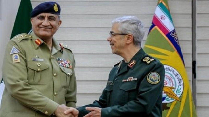 General Bakıri’nin Pakistanlı komutanla görüşmesi