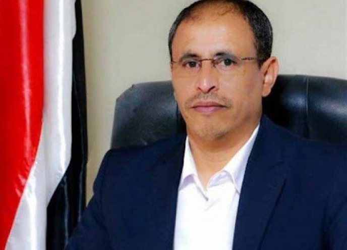 وزير الإعلام اليمني يدين الاعتداء على المتظاهرين في لبنان