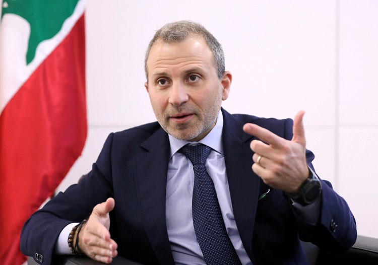نحن تفاهمنا مع من حمى لبنان.. ومن تاريخه أسود لا يستطيع ادعاء الانحياز للعدالة