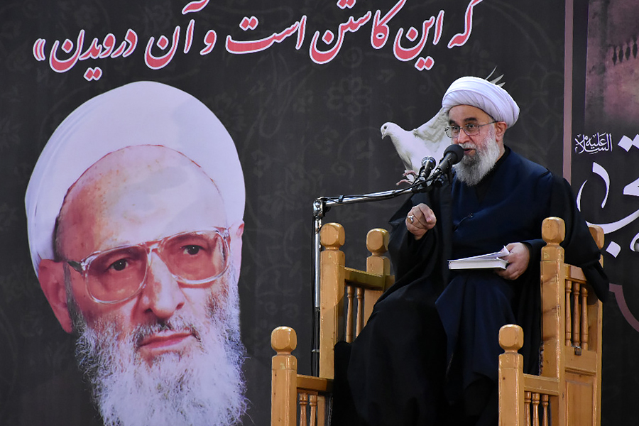  Ayetullah Ramazani: Allame Hasan Zade Amuli Velayetin Hamisi ve Nebevi Mektebin Yetiştirdiği Büyük Bir İnsandı
