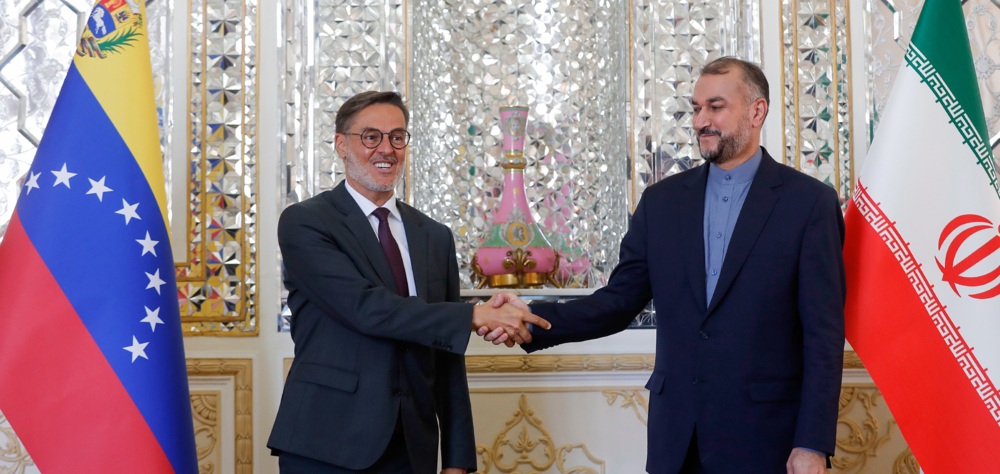 Analysis: How is Venezuelan FM’s Iran visit important?