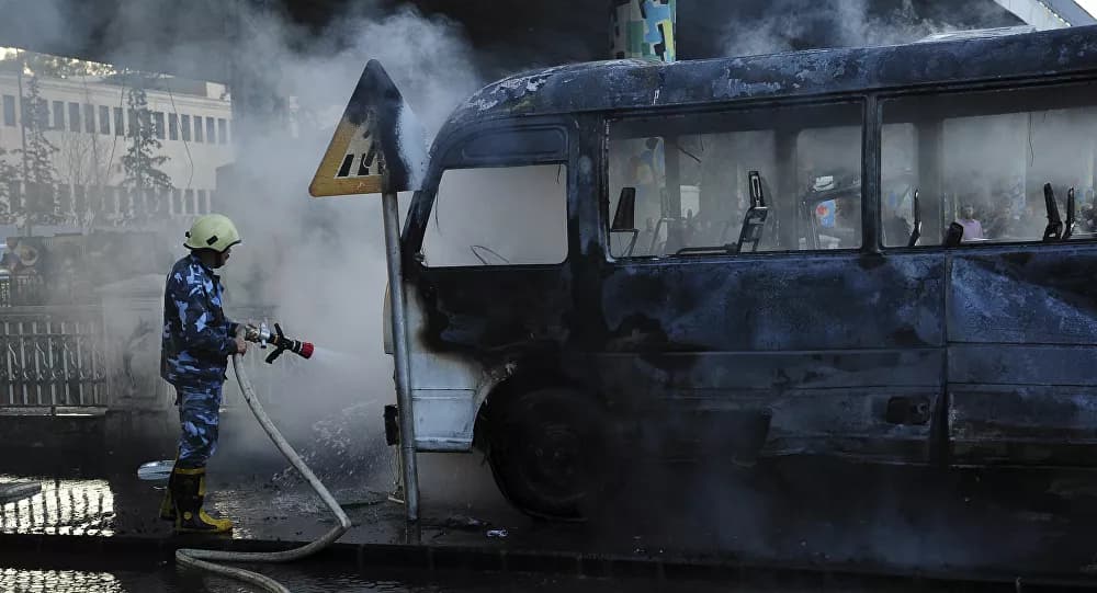 Ataque à bomba contra ônibus deixa diversos mortos e feridos na Síria
