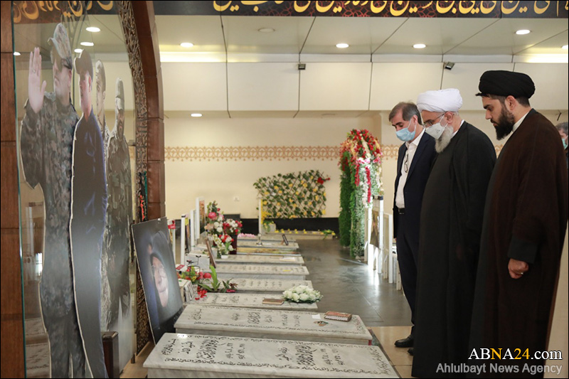 تصویری رپورٹ/اہل بیت(ع) عالمی اسمبلی کے سیکرٹری جنرل نے لبنان میں شہدائے حزب اللہ کی قبروں کی زیارت کی