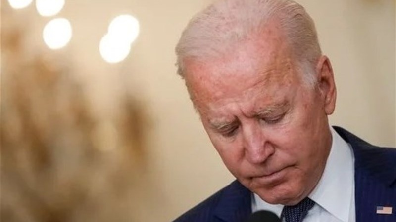 Biden'in popülaritesinde sert düşüş
