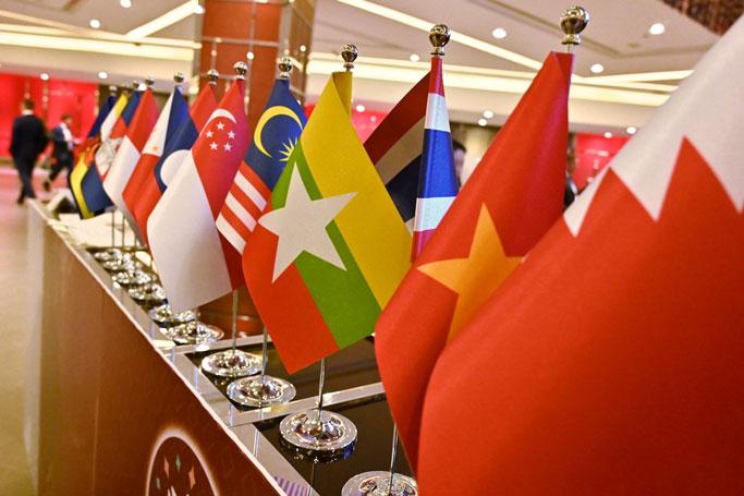 ျမန္မာ့အေရးမွာ အာဆီယံ ဘာေၾကာင့္ ေနာက္ဆုံး ျပတ္သားလာသလဲ ?