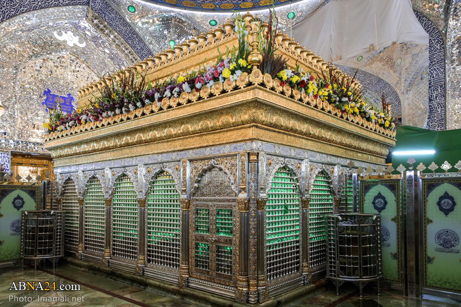 تصویری رپورٹ/ پیغمبر اکرم (ص) کے یوم ولادت کے موقع پر ضریح امیر المومنین (ع) کی پھولوں سے سجاوٹ