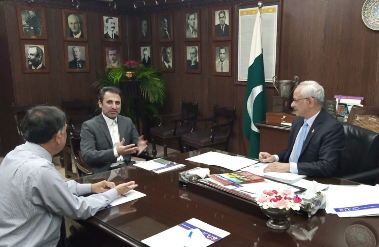 پاکستان کی لاہور یونیورسٹی شعبہ مولانا رومی کے قیام کے لیے تیار