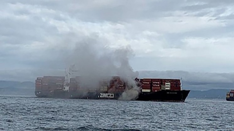 Kapal Kargo Carteran Israel Terbakar di Pesisir Pantai Kanada