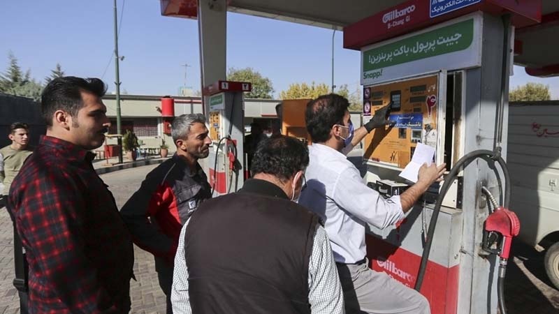 İranın yanacaqdoldurma məntəqələrində problem