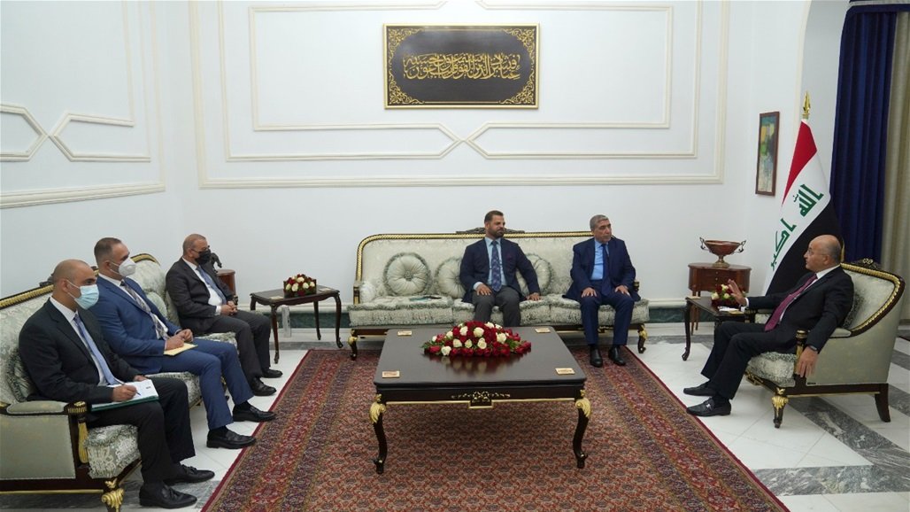 اجتماع يضم القوى السياسية مع رئيسي الجمهورية والقضاء