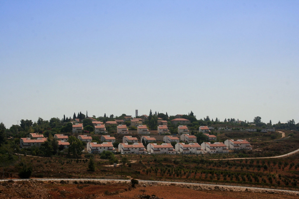 Le régime sioniste approuve la construction de 3144 nouveaux logements en Cisjordanie