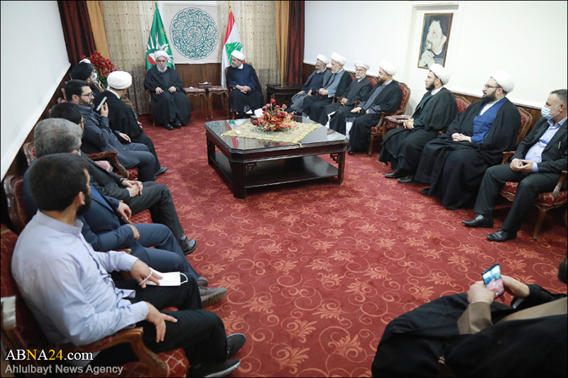 Nakilala ni Ayatollah Ramadani si Sayyed Ali Fadlallah Nakilala ni Ayatollah Ramadani si Sayyed Ali Fadlallah