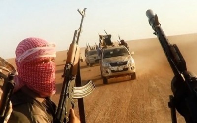 قيادي تركماني يحذر من دخول "مئات الدواعش" الارهابيين عبر الحدود السورية