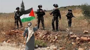 Фильм / Словесный конфликт между послом ЮАР и сионистском военным