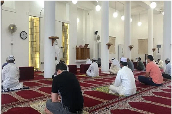 Kuwait allows holding Quran classes in mosques
