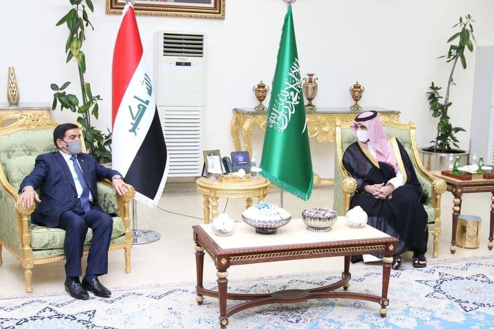 بناءً على دعوة رسمية من محمد بن سلمان ..وزير الدفاع العراقي يزور السعودية