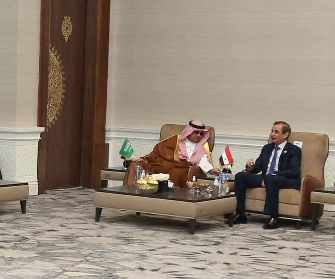 اجتماع بين مدير المخابرات السعودي مع نظيره السوري+(صور)