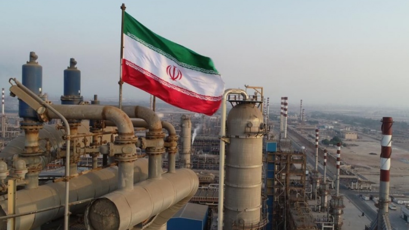 イラン国会議員「イラン産原油の輸出は徐々に増加」