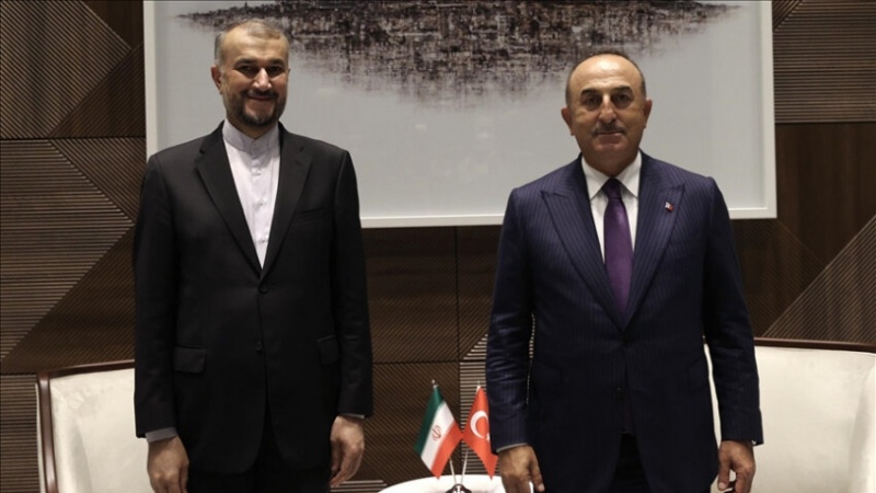 Çavuşoğlu Tahran'da