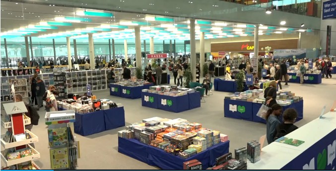 Pembukaan Kembali Pameran Buku Internasional Wina