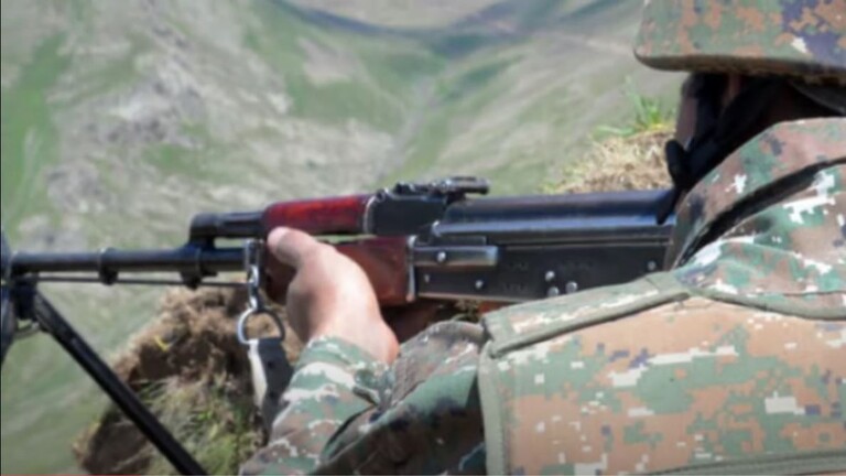 إصابة مجندين أذربيجانيين جراء هجوم شنته القوات الأرمنية في منطقتين حدوديتين