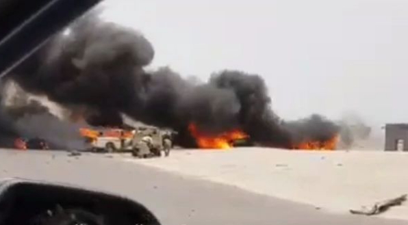 طيران العدوان السعودي يستهدف مجندي الاصلاح ويقتل منهم العشرات في الساحل الغربي