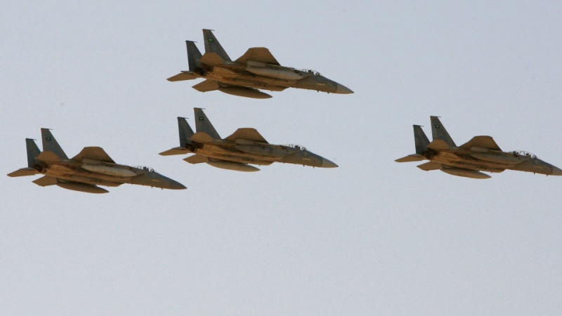 サウジの戦闘機が、イエメンのサヌアやサアダを攻撃