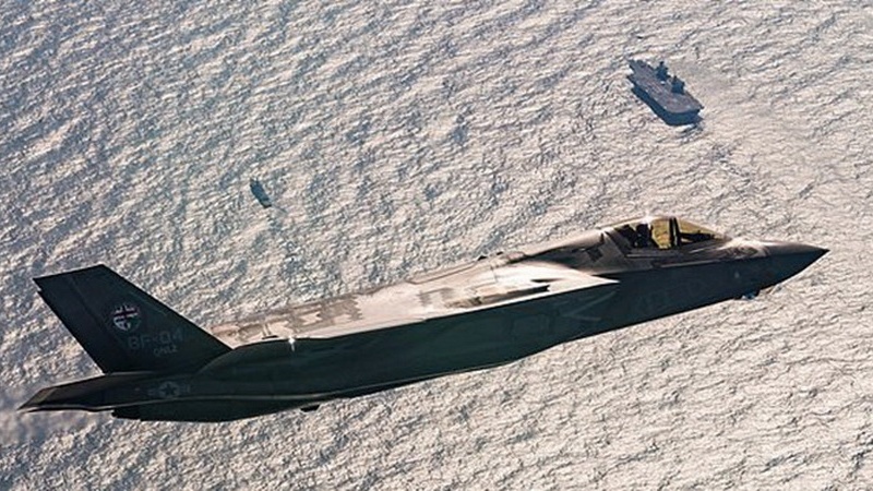 В Средиземном море упал британский истребитель F-35
