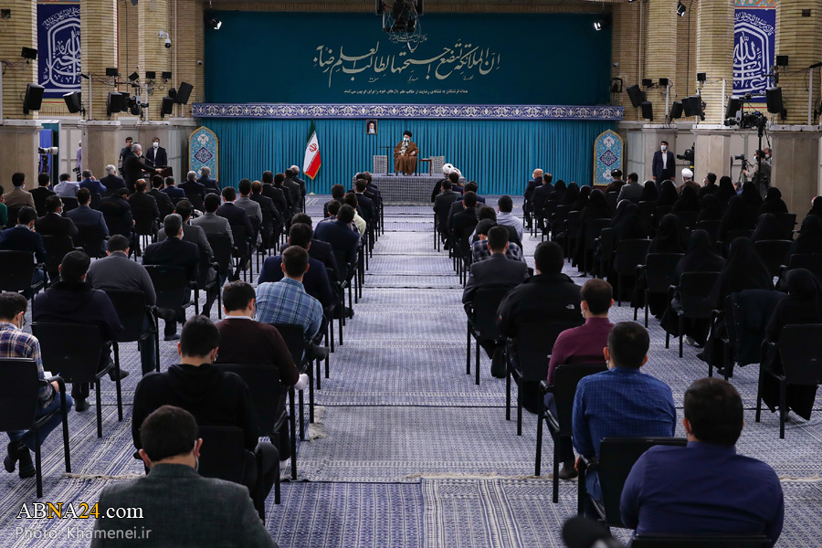 Photos: Academic elites met with Imam Khamenei