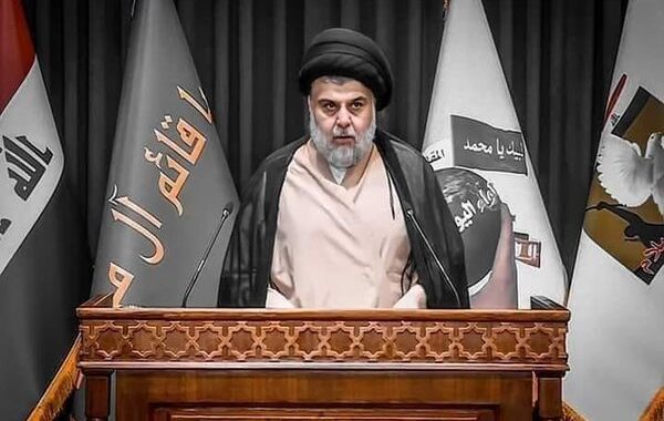 الصدر يعلن حل تشكيل لواء "اليوم الموعود" وتسليم سلاحهم