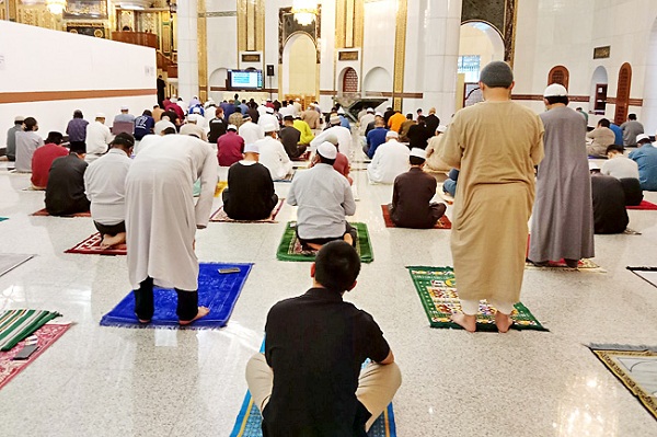 Friday Prayers held in Brunei after 3-month hiatus